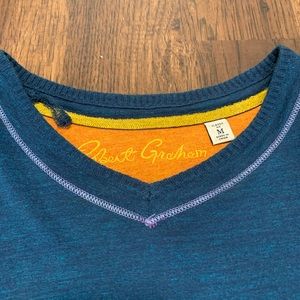 ROBERT GRAHAM V-NECK TSHIRT!!🔥💙